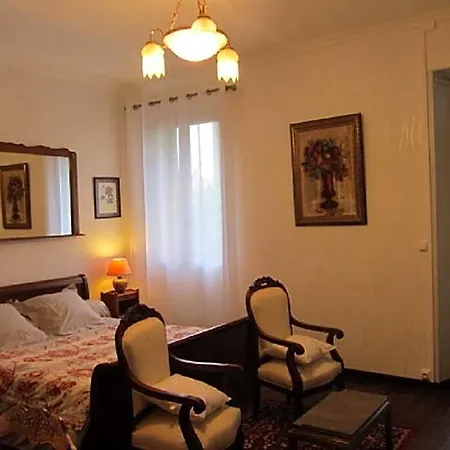 Aude Cite-city فندق مبيت وإفطار
