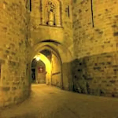 Aude Cite-city Bed and Breakfast 3*