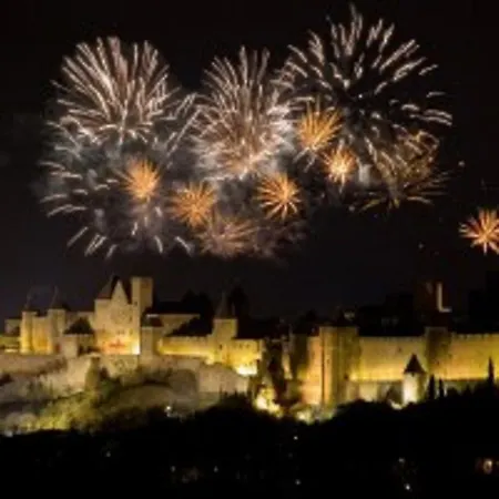 Aude Cite-city Alojamento de Acomodação e Pequeno-almoço Carcassonne