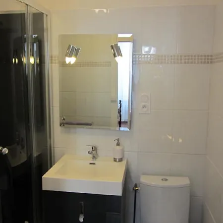 Alojamento de Acomodação e Pequeno-almoço Aude Cite-city
